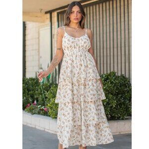 **********NWT*************Boho Floral Print Tiered Maxi Dress